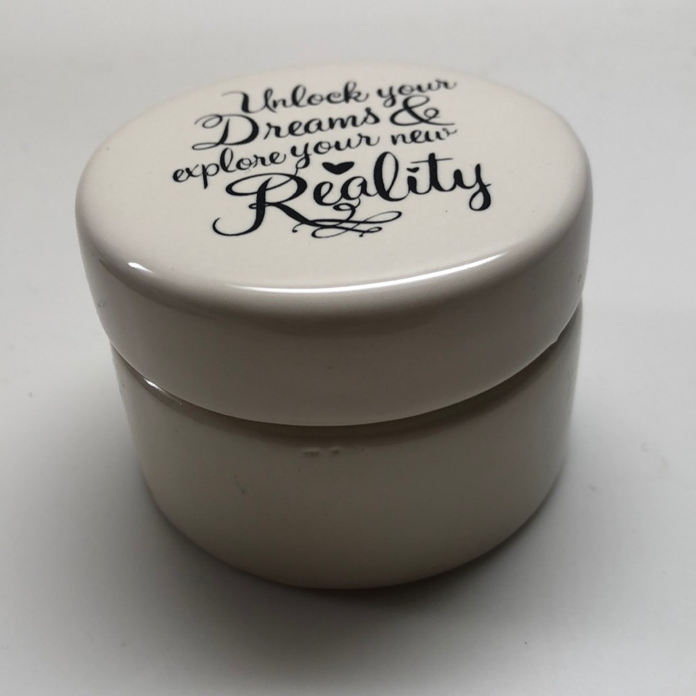 Small Ceramic Box - Picture 4 of 5